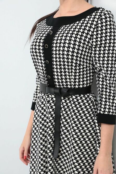 Повседневное платье Ларс Стиль 652