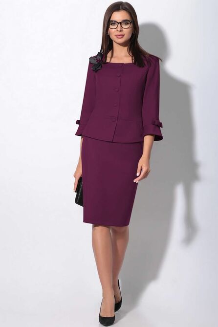 Юбочный костюм LeNata 23757 темно-малиновый