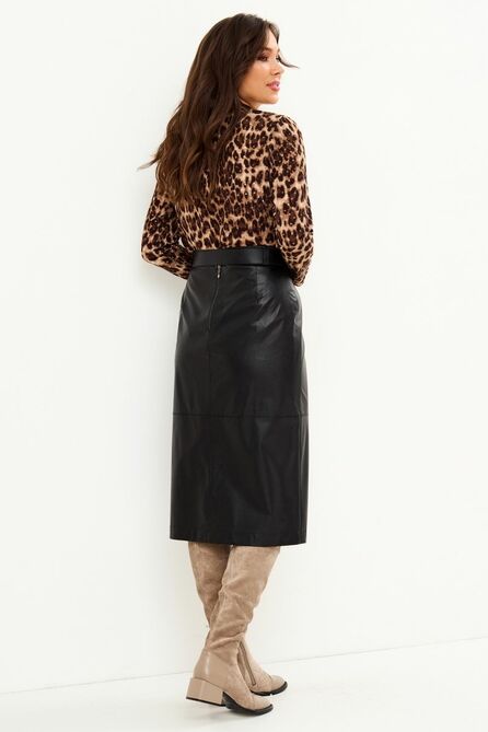 Костюм с блузкой Магия Моды 2140 черный