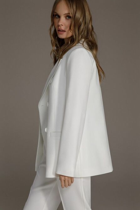 Костюм брючный PIRS 635 молоко