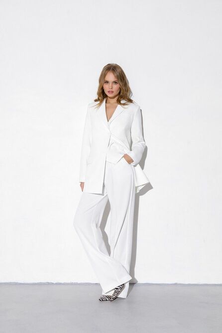 Костюм брючный PIRS 3869 молочный