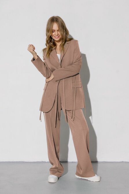 Костюм брючный PIRS 3867 бежевый