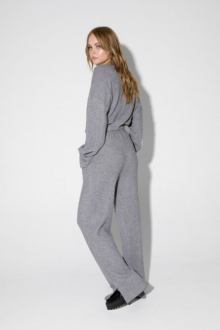 Костюм брючный PIRS 4222 серый