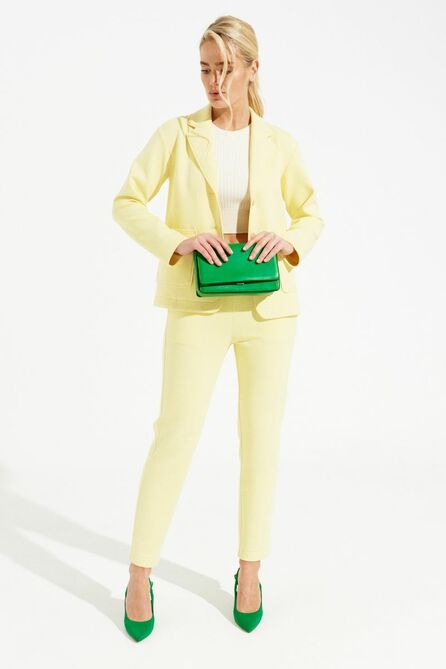 Костюм брючный Prestige 4491/170 желтый