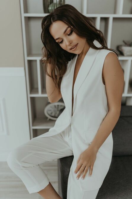 Костюм брючный Temper 411 белый