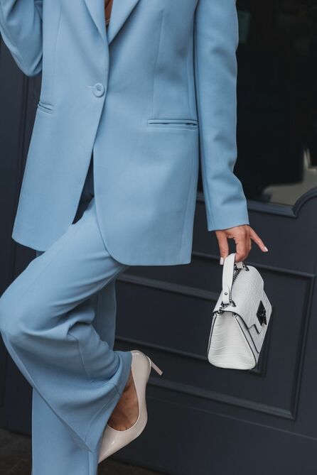 Костюм брючный Temper 423 голубой