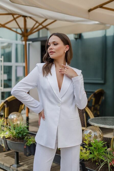 Костюм брючный Temper 488 белый