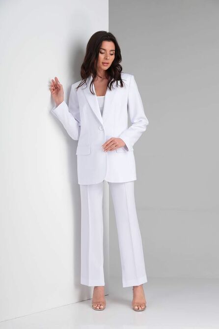 Костюм брючный Vilena 788 белый