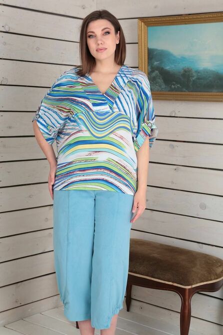 Костюм с капри Viola Style 20597 разноцветный_-_голубой